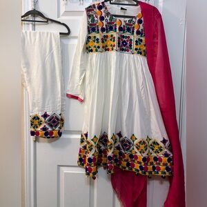 NEW Afghan style dress medium BUST 40
